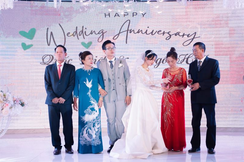 đặt tiệc cưới mùa cao điểm đặt tiệc cưới mùa cao điểm